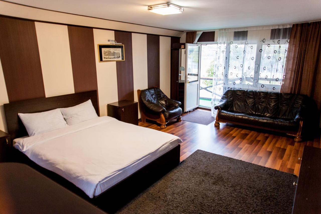 Guest House Shale Винница Экстерьер фото